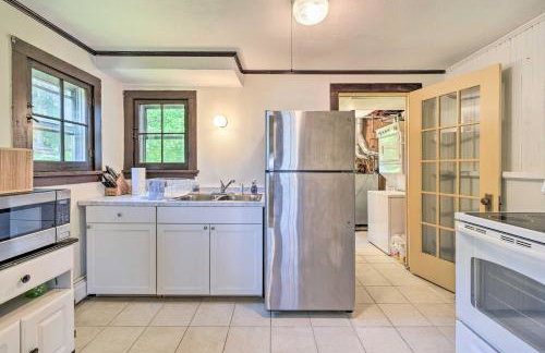 Hilton Lake Getaway w/ Over-the-Water Deck! - Foto 12