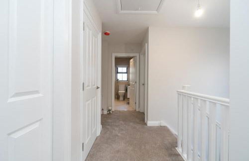 Modern Entire Home steps from the Train Station - Foto 31