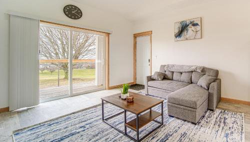 4 Mi to Lake Erie: Condo w/ Golf Course Views! - Photo 4