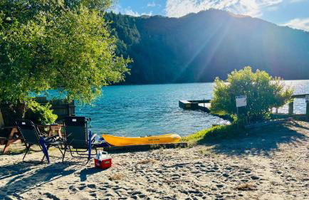 Couple’s retreat in Tiny Home w soaking tub/beach - Foto 40