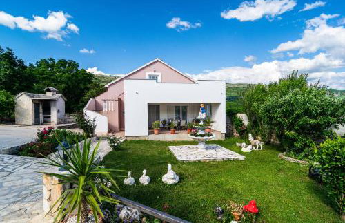 Three-Bedroom Holiday Home in Dabar - Foto 1