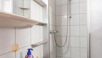 Arbeiterapartment mit 2 Betten, Küche, Bad - Foto 5