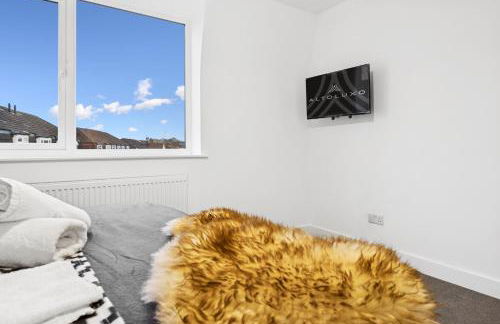 Bude Road Cosy and Modern Retreat Transport Link 4 BR By AltoLuxo Short Lets & Serviced Accommodation - Foto 11