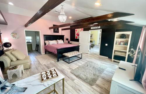 Cozy sanctuary minutes from the bay and beaches - Foto 8