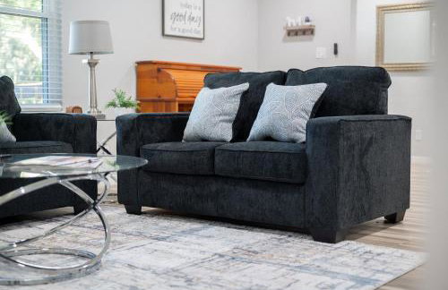 Wood Circle House - Dog Friendly with Fenced in Backyard - Foto 61