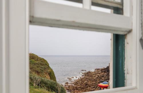 Corner Cottage - Photo 7