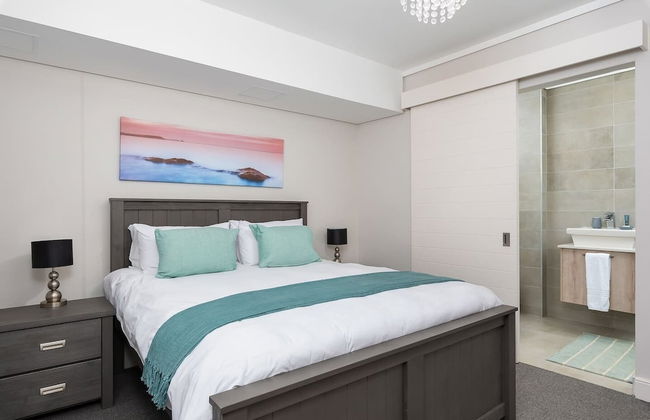 Waters Edge 319 - Photo 3