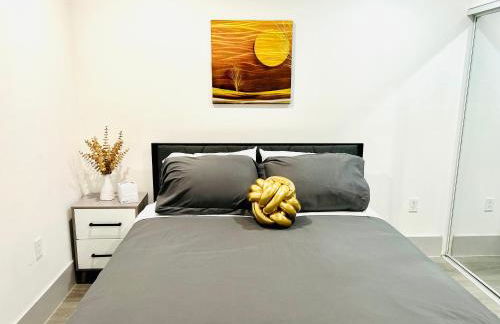 Newly Built Modern Central 2B On Sherman with Free Parking - Foto 29