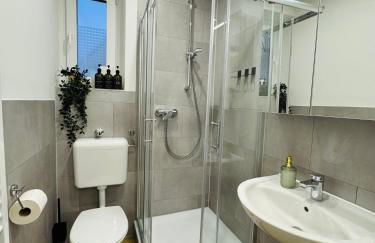 Charmantes Apartment mit Balkon - Küche - SmartTV - Foto 6