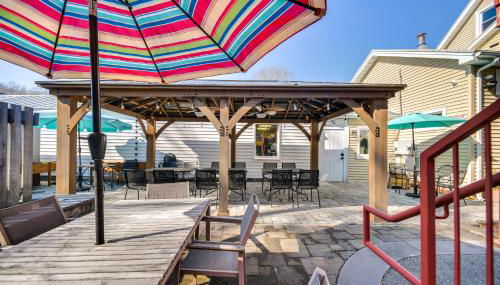 Family-Friendly Main St Gloucester Apt with Balcony! - Foto 2