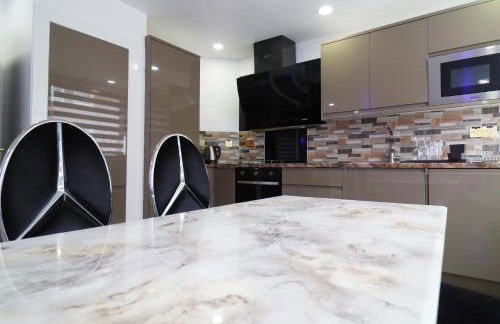 Queen Stay Apartments - Foto 24