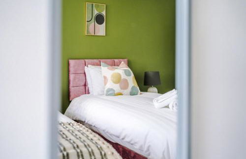 R&R - Modern Townhouse near Etihad & City Centre (5 Bedrooms, Free Parking) - Foto 80