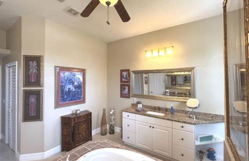 Villa-Haze, lots of privacy, solar & electric heated pool and SPA - Photo 29