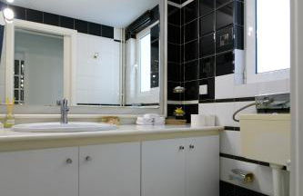 Luxury Villa with Pool, BBQ & Garden in Vouliagmeni - Foto 56