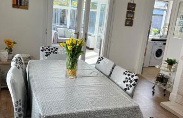 Seaside getaway 3 Bedrooms - Photo 2