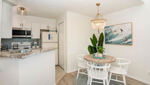 Luxury Beachside Condo - Half Mile from Beach - Foto 4