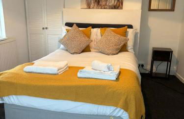 Brighton Bungalow Spacious 3BR, contractor friendly, close to University & near AMEX Stadium, parking,free WIFI,Garden & BBQ, Mobility challenged friendly - Foto 4