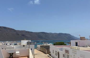 House with terrace in La Graciosa- Canary Islands - Foto 2