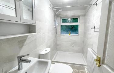 Stylish cottage in vibrant riverside village - Foto 11