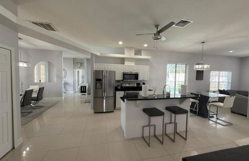 Villa Sunshine Elegant and Modern 4BR Pool House - Foto 6