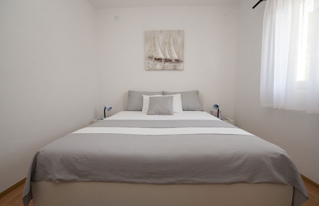 Spacious Apartment w. Balcony, big Garden & Grill - Foto 8