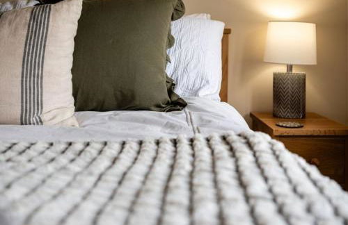 Poppy Cottage - Cosy 2 Bedroom, Perfect for Family! - Photo 9