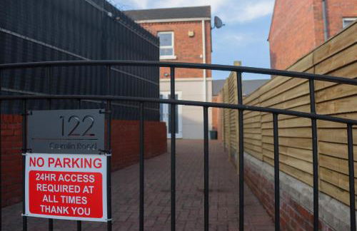 Superb Large Bespoke 5 Star Detached Villa, Prime Location, Belfast Stay - Foto 32