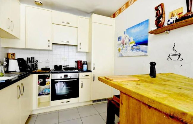 Amazing Riverside Boheme Home in SW London! - Foto 5