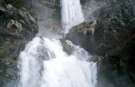 La cabaña del lago en ZAFIRO LAGUNAZO Parque Natural del Río Mundo - Foto 28