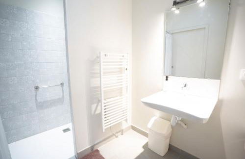 Air-conditioned 2 bedroom apartment with Terrace Parking Carcassonne - Foto 17