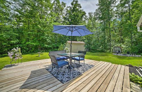 Cozy Hale Home Between Long and Loon Lakes! - Foto 16