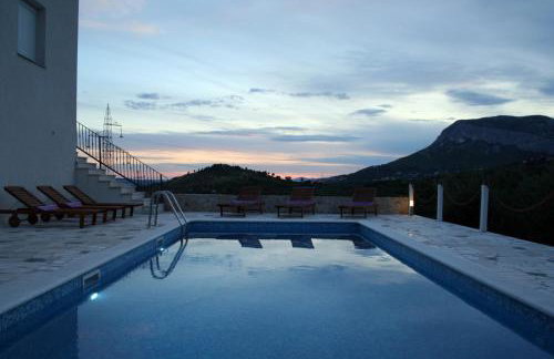 Villa Anabella peaceful holiday home with pool - Foto 5