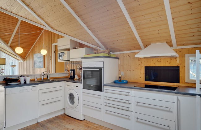 "Norna" - 300m from the sea - Foto 7