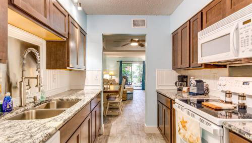 Central Mary Esther Condo 5 Mi to Okaloosa Island! - Foto 5