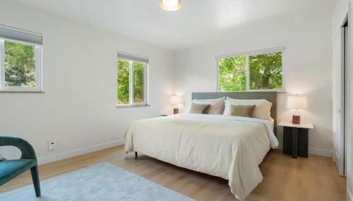 Large Home, 2 Living Rooms, Great for Family/Pets! - Foto 5