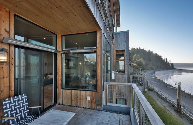 Langley Waterfront Condo by Avantstay A+ Views - Photo 26