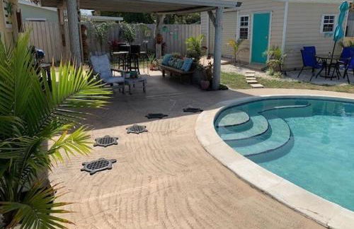 Quaint Coastal Pool Home on Florida's Space Coast - Foto 34