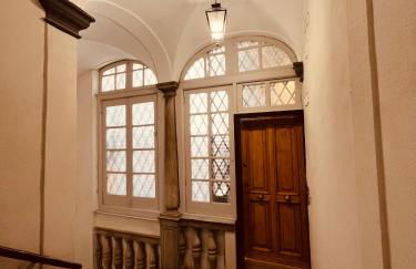 Historic design house near aquarium - Foto 7