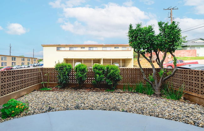 Modern Cozy Retreat Stylish Stay With Patio Parking - Foto 9