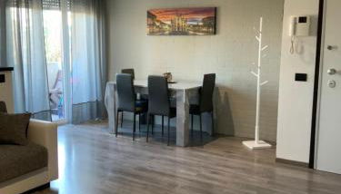 Trilocale alle porte di Milano immerso nel verde - Foto 2