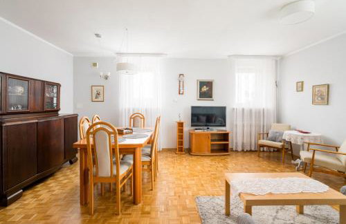 National Stadium Spacious Apartment by BookingHost - Foto 5