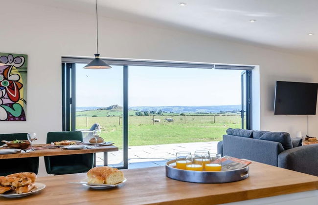 2-bed Modern Bungalow - Outstanding Country Views - Foto 8