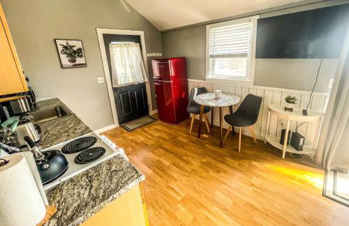 Cozy Pond Side Cottage in Bar Harbor! [The Nook] - Foto 12