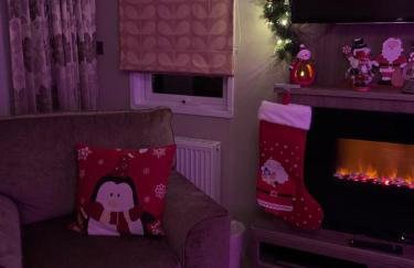 Logi-Bear Lodge with Hot Tub - Photo 26