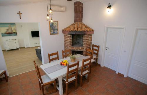 Holiday home Tina with Private Pool - Foto 18