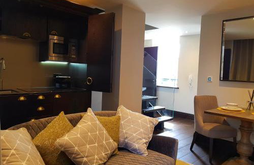 The Queens Head, Parkside Apartment 1 - Photo 3