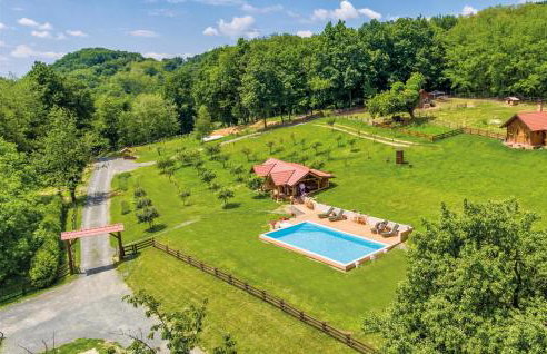 Four-Bedroom Holiday Home In Novi Marof - Foto 14