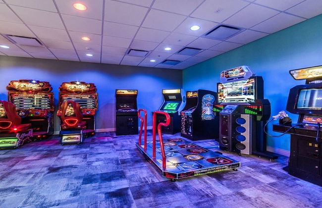 Special Rate Spacious Home With Private Pool! - Foto 33