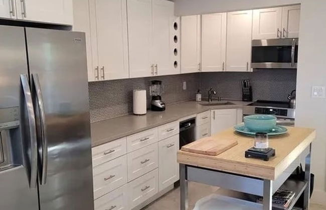 Walk to Wilton Drive - Spacious Quiet Villa 2 HOT TUB - Foto 11