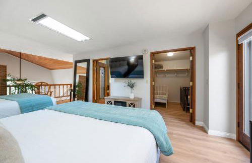 Forest Home with Deck, EV Station, King Beds - Foto 11